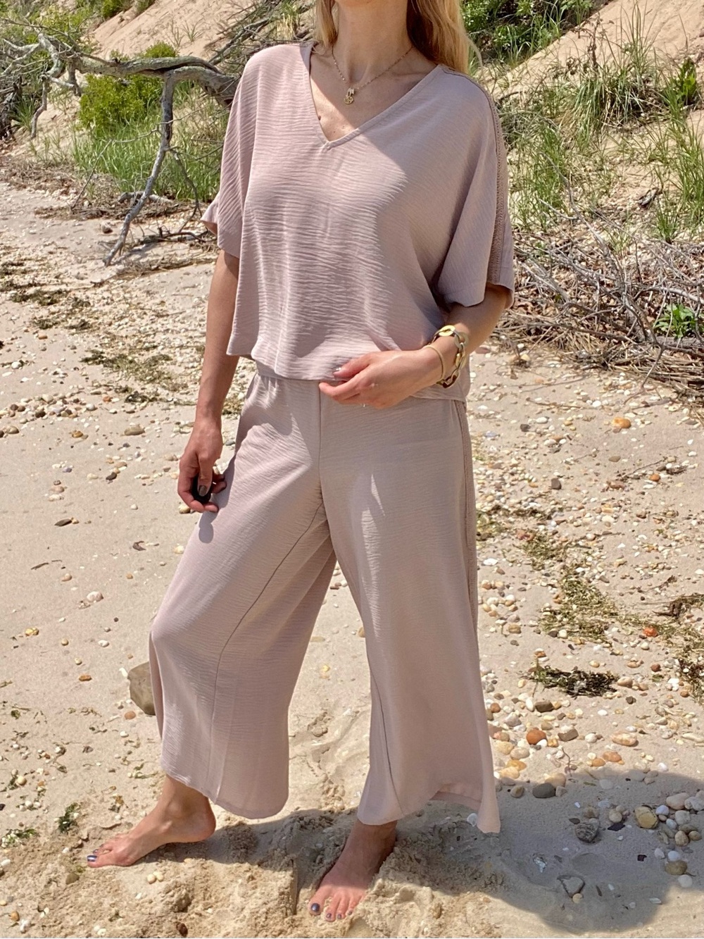 ADRIANNA PAPELL Bamboo Relaxed V-Neck Crop Top & Wide Leg Pants 2 Piece Set! 🐚